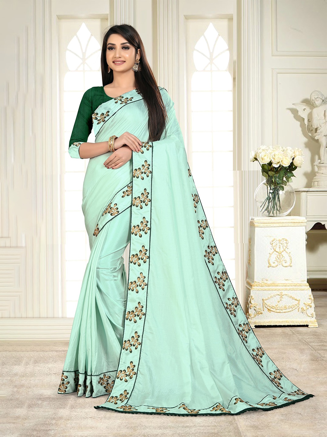 

VEDANT VASTRAM Embroidered Silk Saree, Green