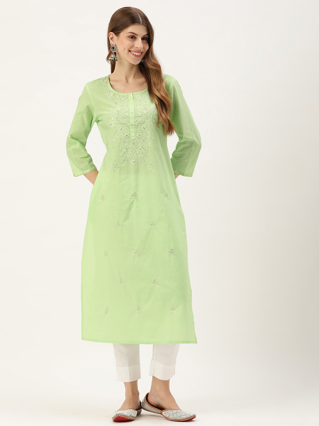 

AMUKTI Women Floral Embroidered Sequinned Kurta, Green