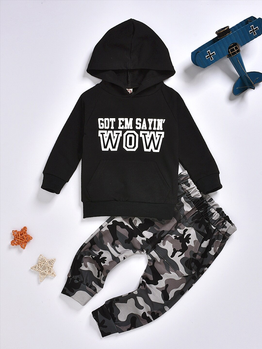 

StyleCast Boys Black Printed Hooded T-shirt with Trousers