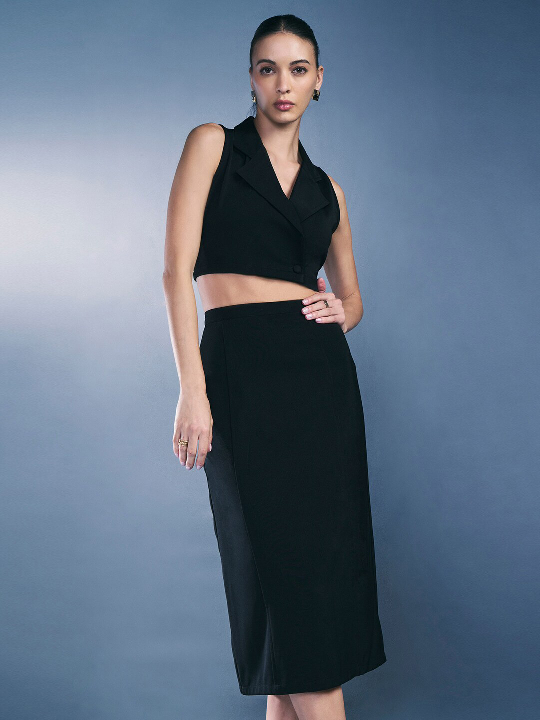 

AND Notched Lapel Sleeveless Top & Skirt, Black