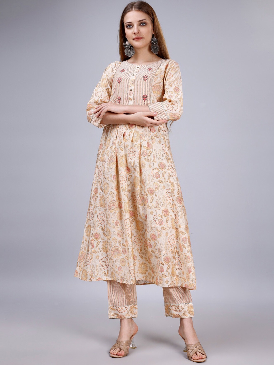 

Sitanjali Floral Printed Regular Kurta With Trousers, Cream