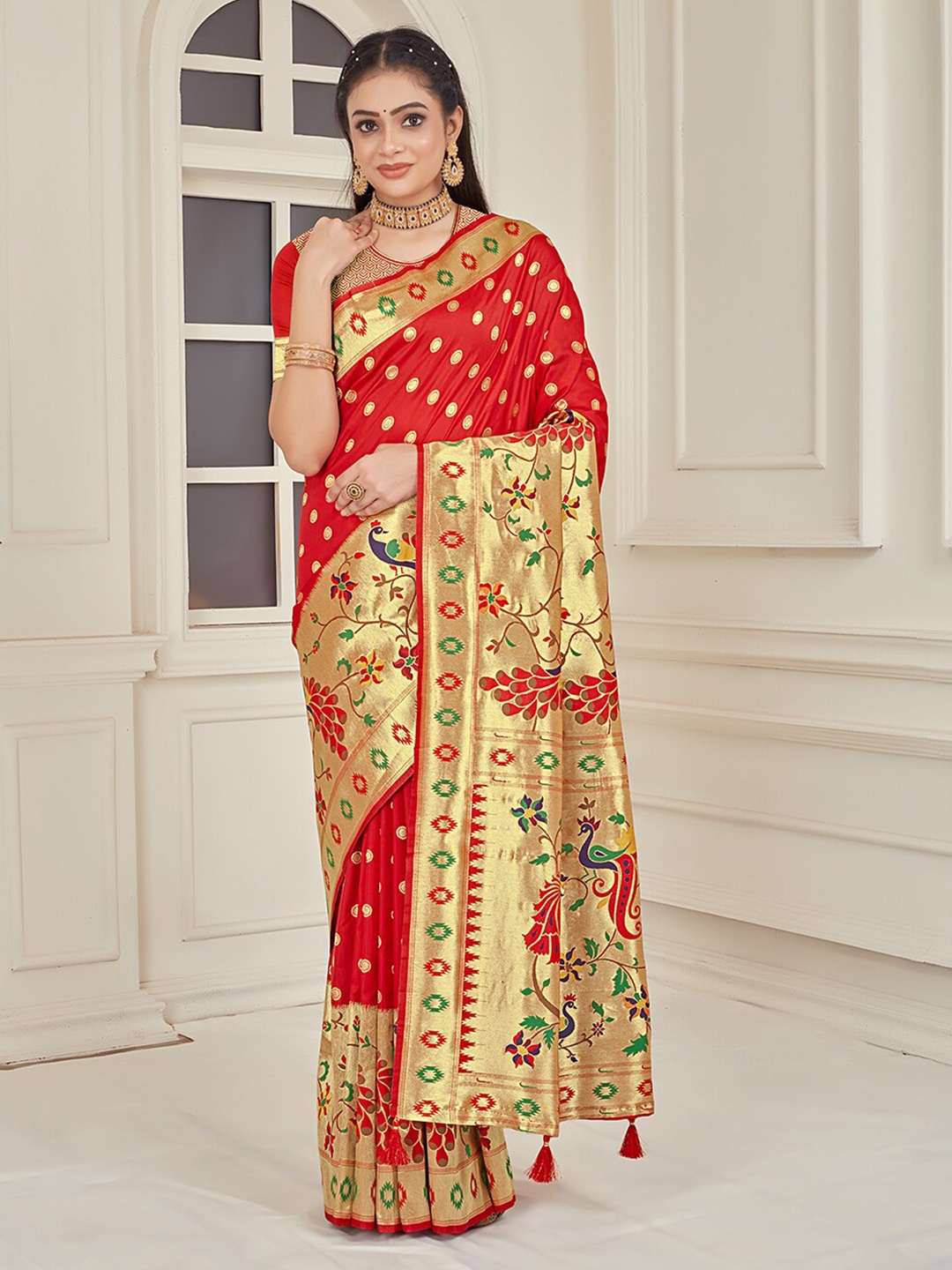 

Pionex Ethnic Motifs Woven Design Zari Pure Silk Paithani Saree, Red