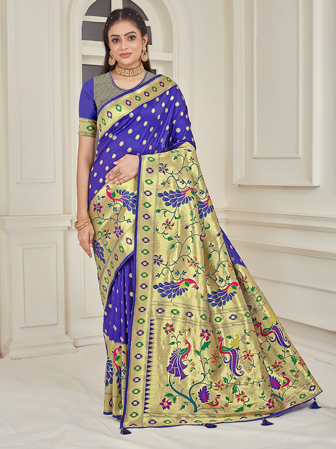 

Pionex Floral Woven Design Zari Pure Silk Paithani Saree, Blue