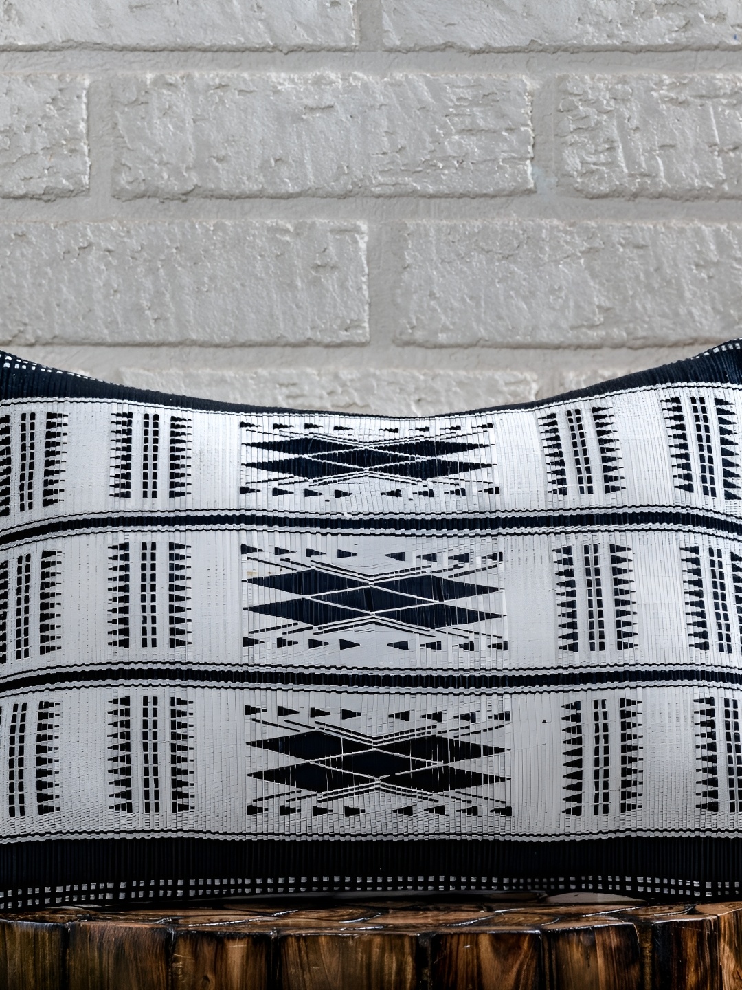 

Peepul Tree White & Black Geometric Printed Cotton Rectangle Cushion Cover