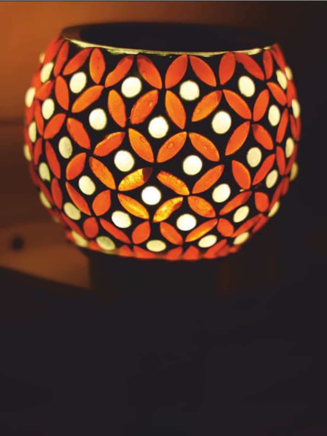 

NMII Red & White Textured Glass Kapoor Dani Electrical Abstract Table Lamp