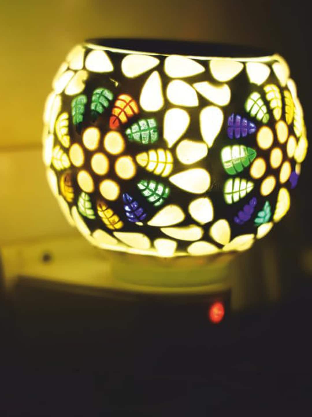 

NMII White & Green Textured Spherical Glass Table Lamps