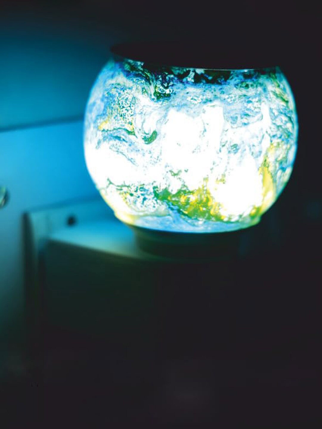 

NMII Black & White Kapoor Dani Electrical With Night Lamp, Blue