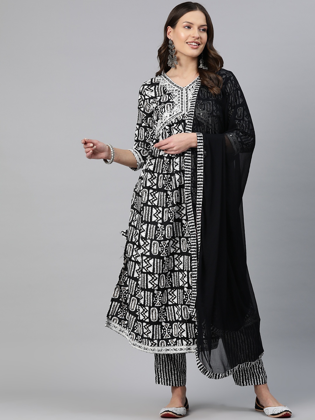 

Readiprint Ethnic Motifs Printed Empire Mirror Work Kurta with Trousers & Dupatta, Black