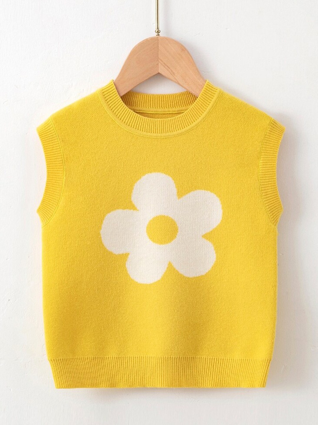 

StyleCast Yellow Girls Floral Printed Sleeveless Ribbed Sweater Vest