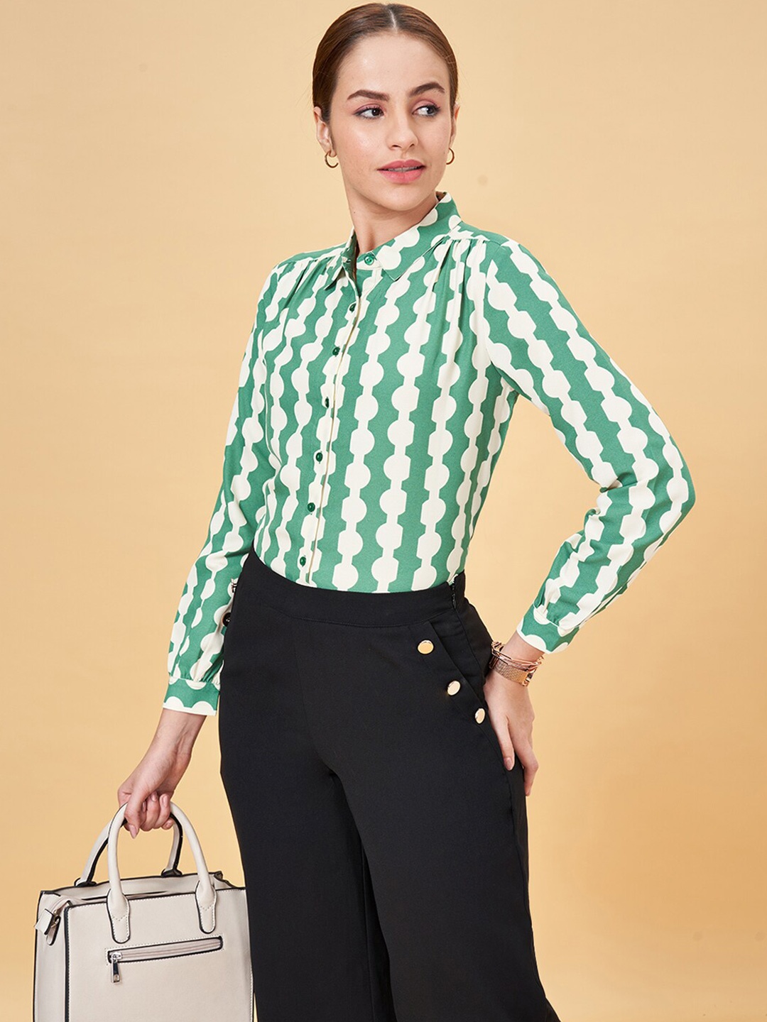 

Annabelle by Pantaloons Geometric Printed Casual Shirt, Green