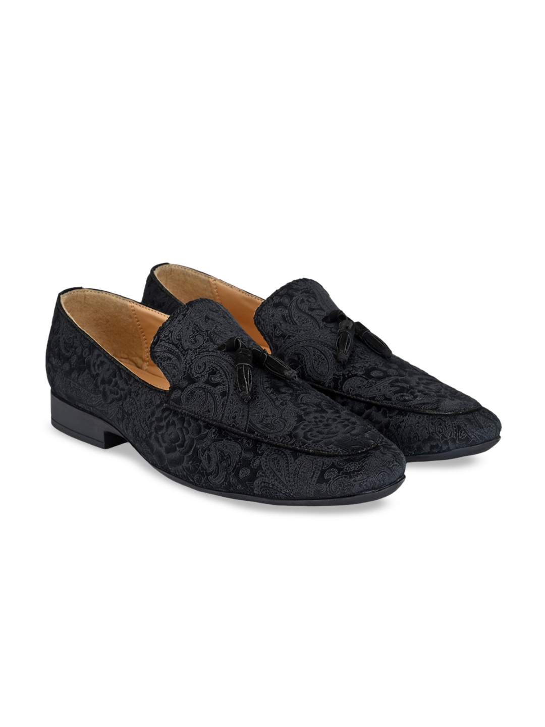 

San Frissco Men Floral Printed Tassel Loafers, Black