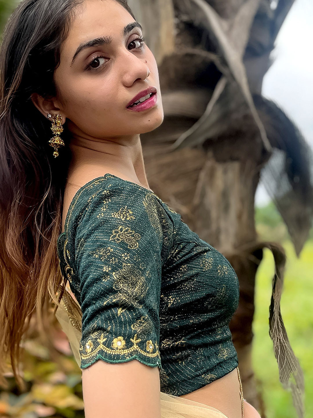 

Bindigasm's Advi Embroidered Stretchable Jacquard Saree Blouse, Green