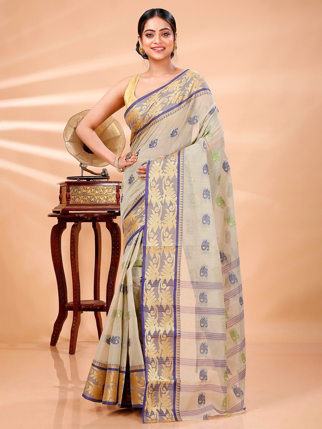

DipDiya Ethnic Woven Design Zari Pure Cotton Taant Saree, Grey