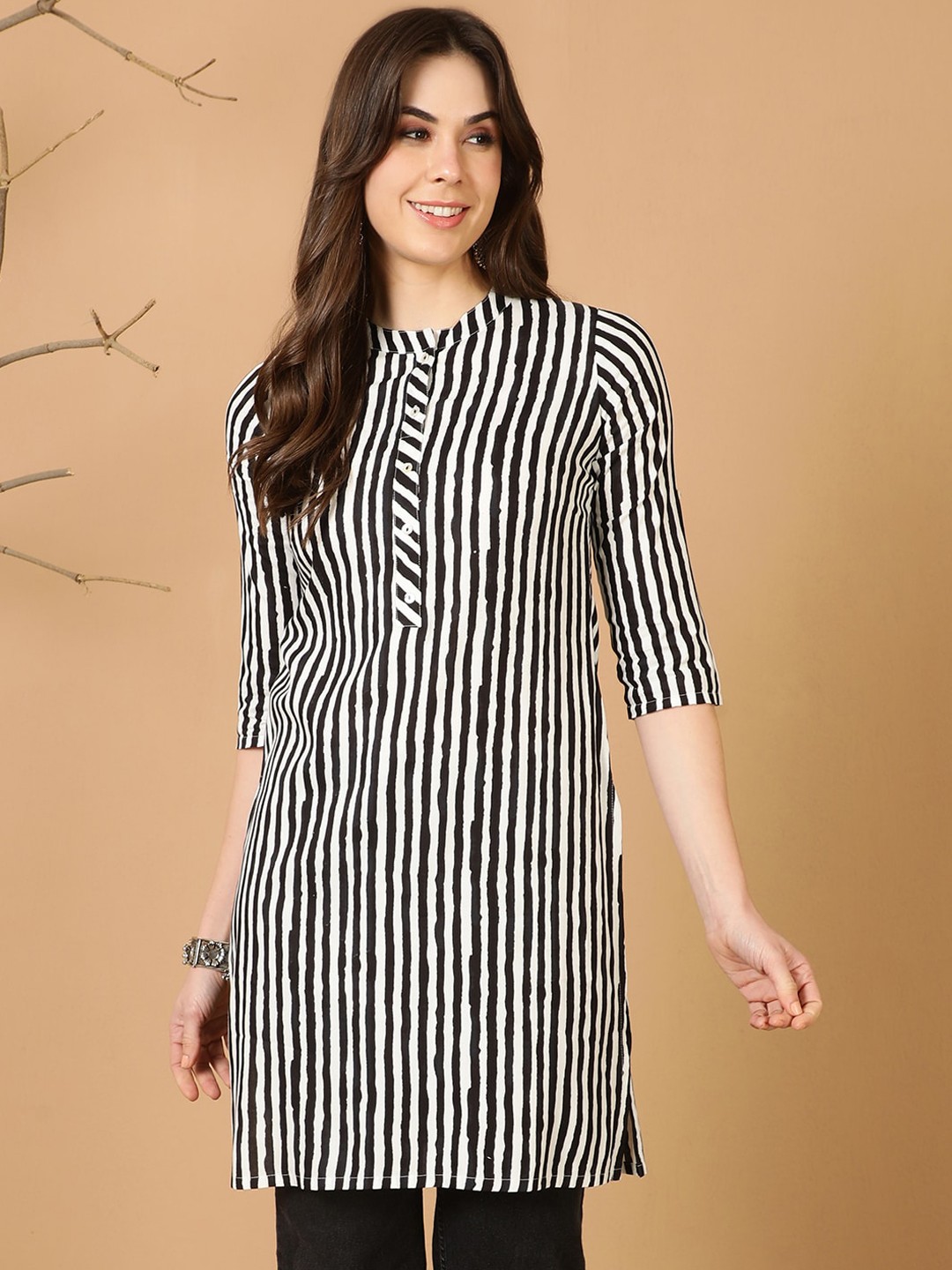 

antaran Striped Roll-Up Sleeves Mandarin Collar Cotton Kurta, Black