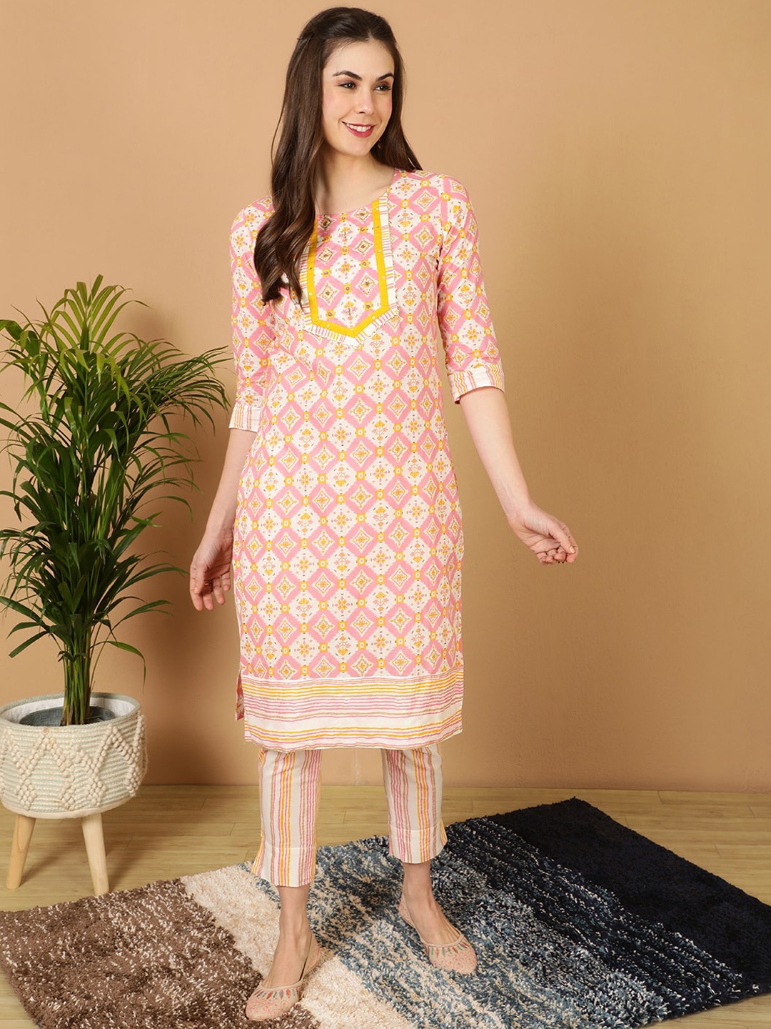 

antaran Ethnic Motifs Printed Mirror Work Pure Cotton Kurta with Trousers, Pink