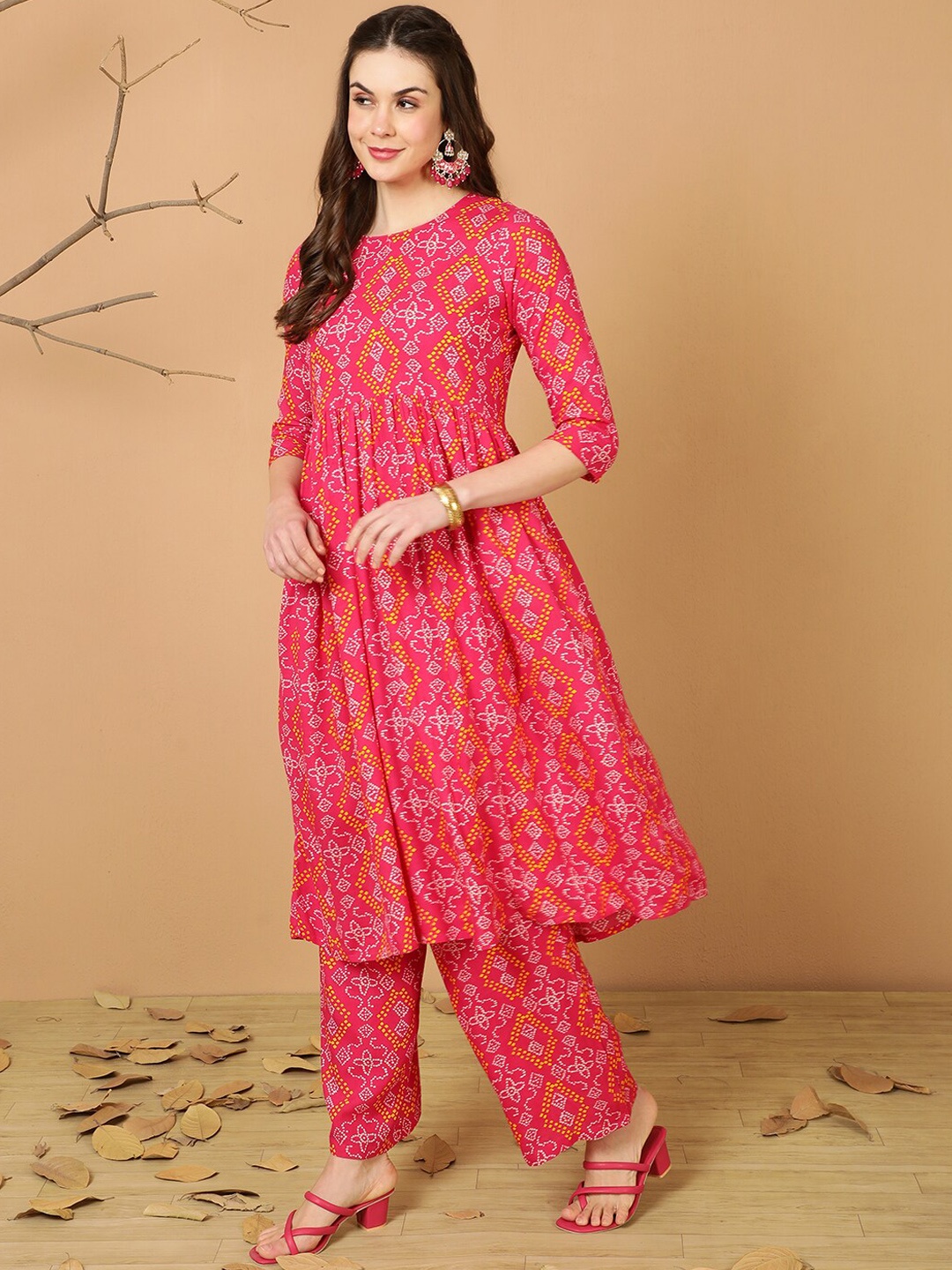 

antaran Floral Printed Empire Round Neck Pure Cotton Anarkali Kurta with Trousers, Pink