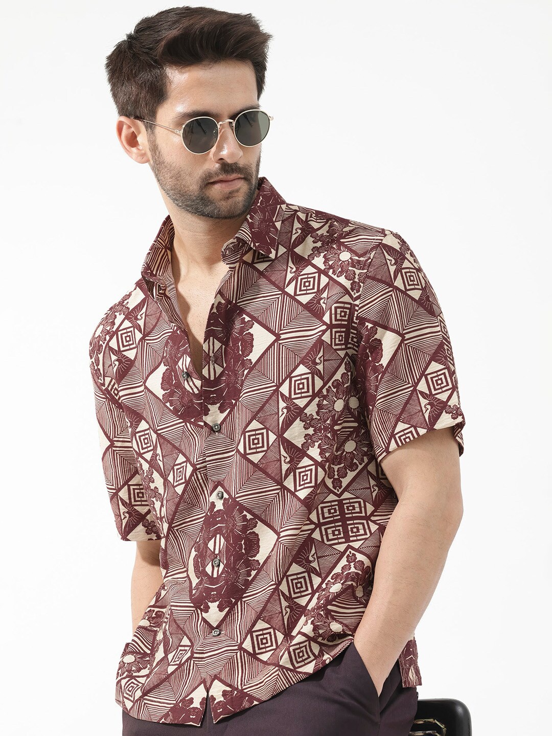 

RARE RABBIT Men Carno Slim Fit Floral Printed Shirt, Maroon