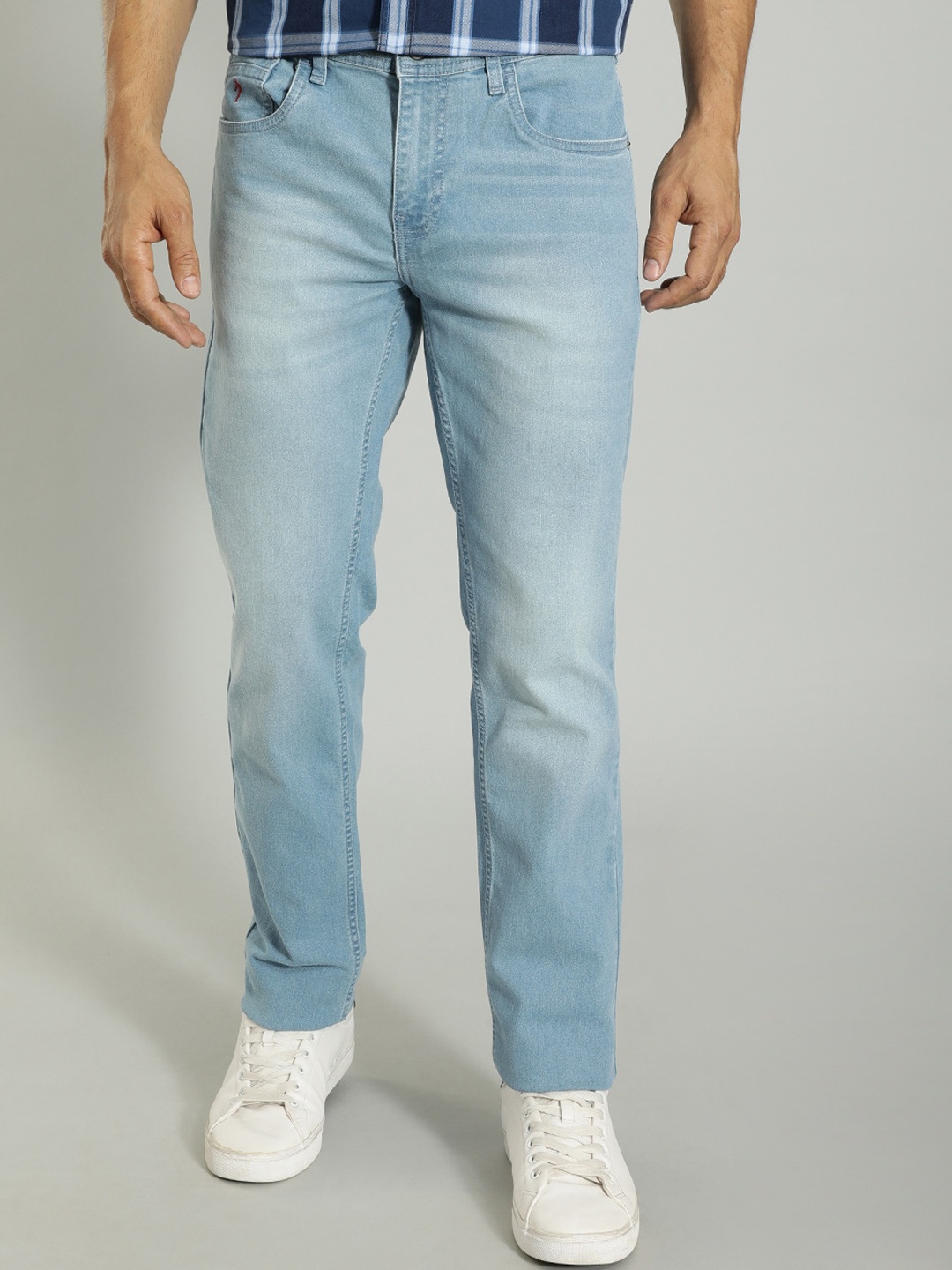 

Indian Terrain Men Mid-Rise Clean Look Light Fade Stretchable Jeans, Blue