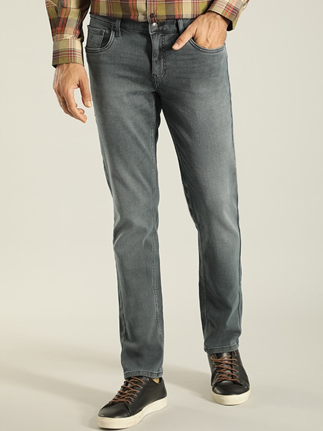 

Indian Terrain Men Mid-Rise Heavy Fade Clean Look Stretchable Jeans, Grey