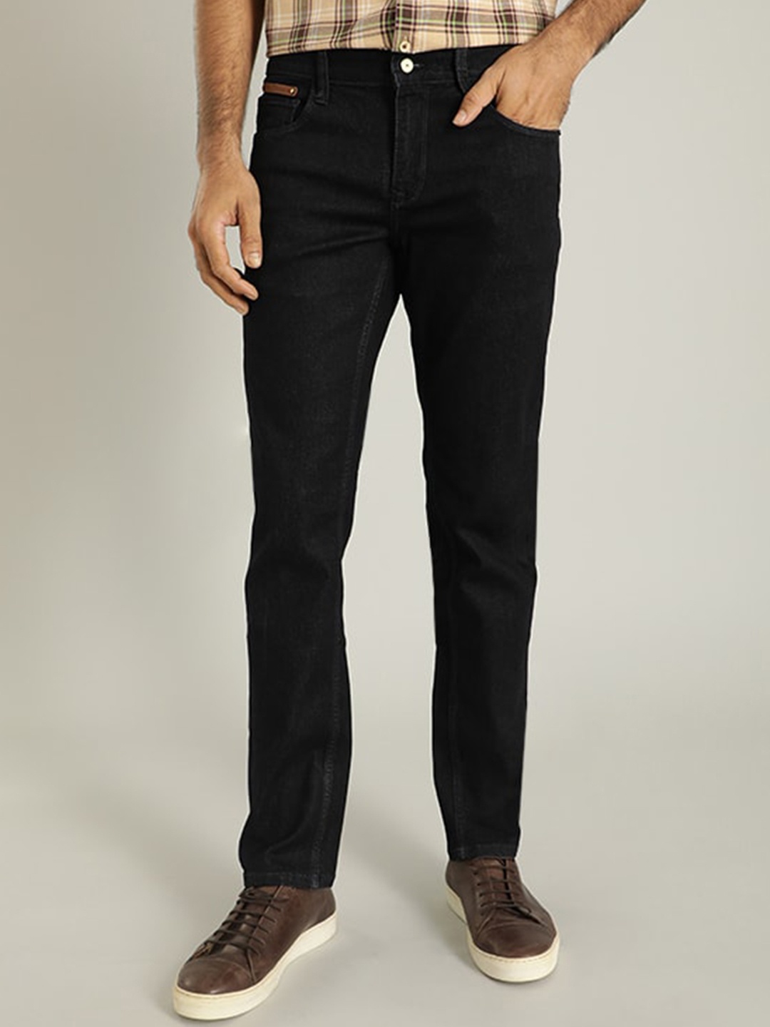 

Indian Terrain Men Mid-Rise Clean Look Stretchable Jeans, Black