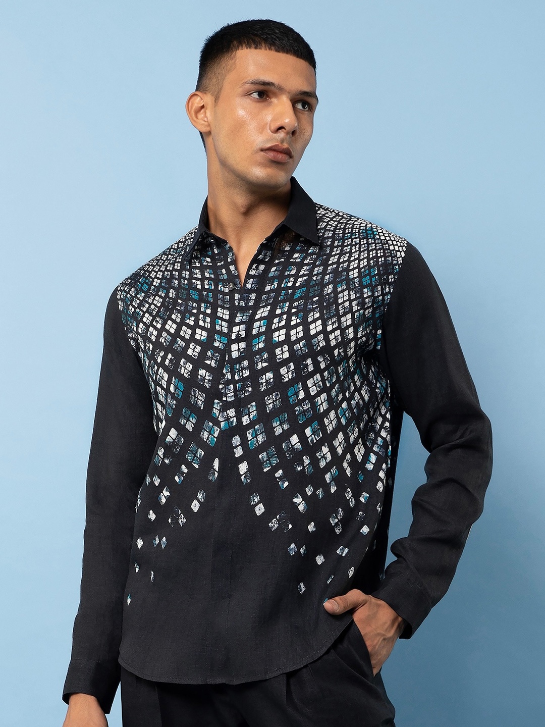 

Rohit Gandhi + Rahul Khanna Comfort Abstract Printed Cotton Casual Shirt, Navy blue