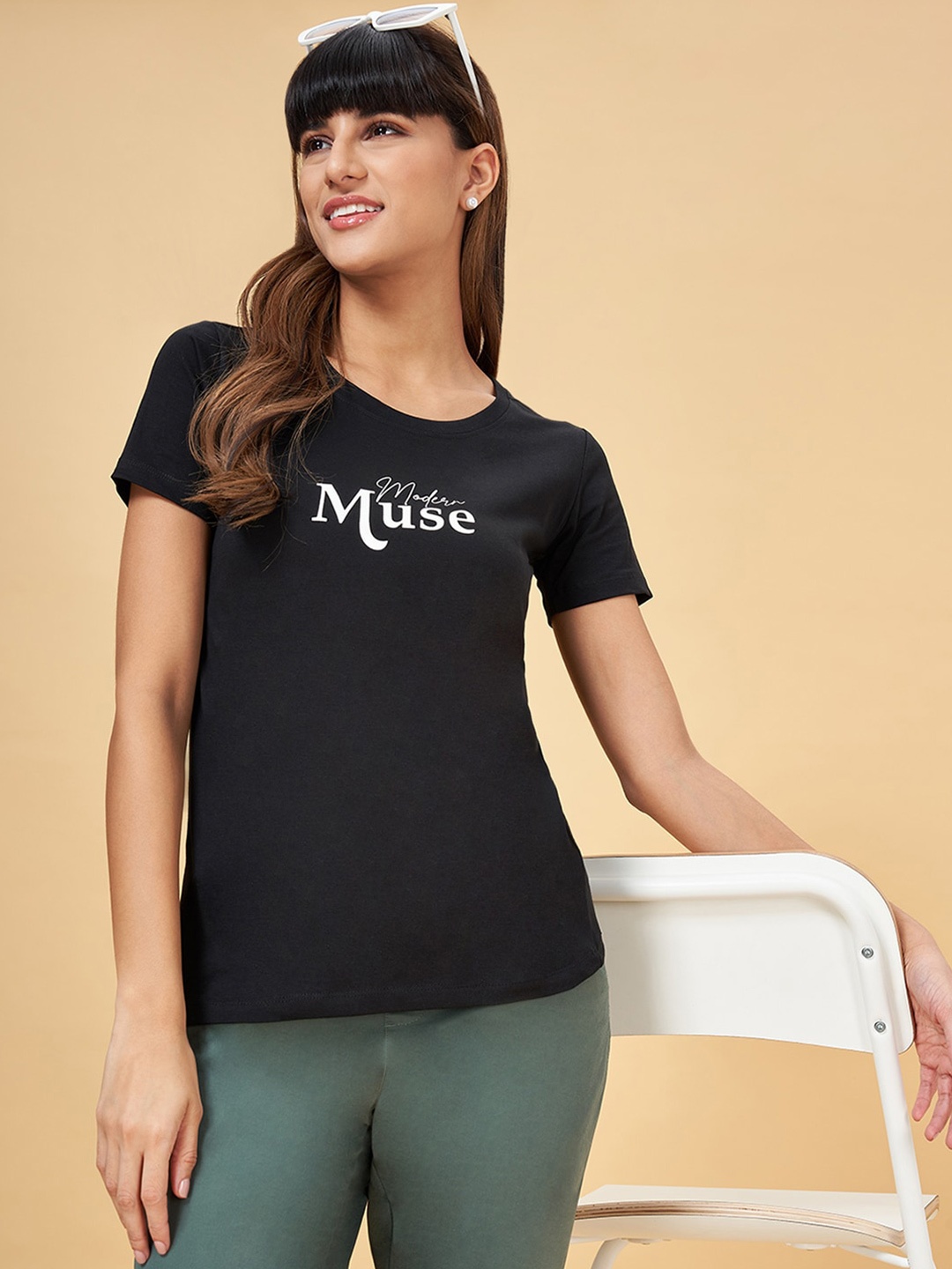

Honey by Pantaloons Typography Printed Cotton T-shirt, Black