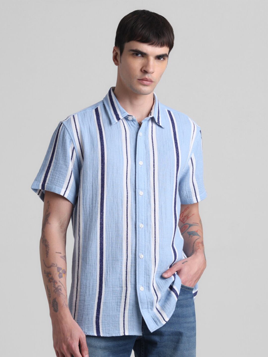 

Jack & Jones Vertical Stripes Spread Collar Short Sleeves Cotton Casual Shirt, Blue