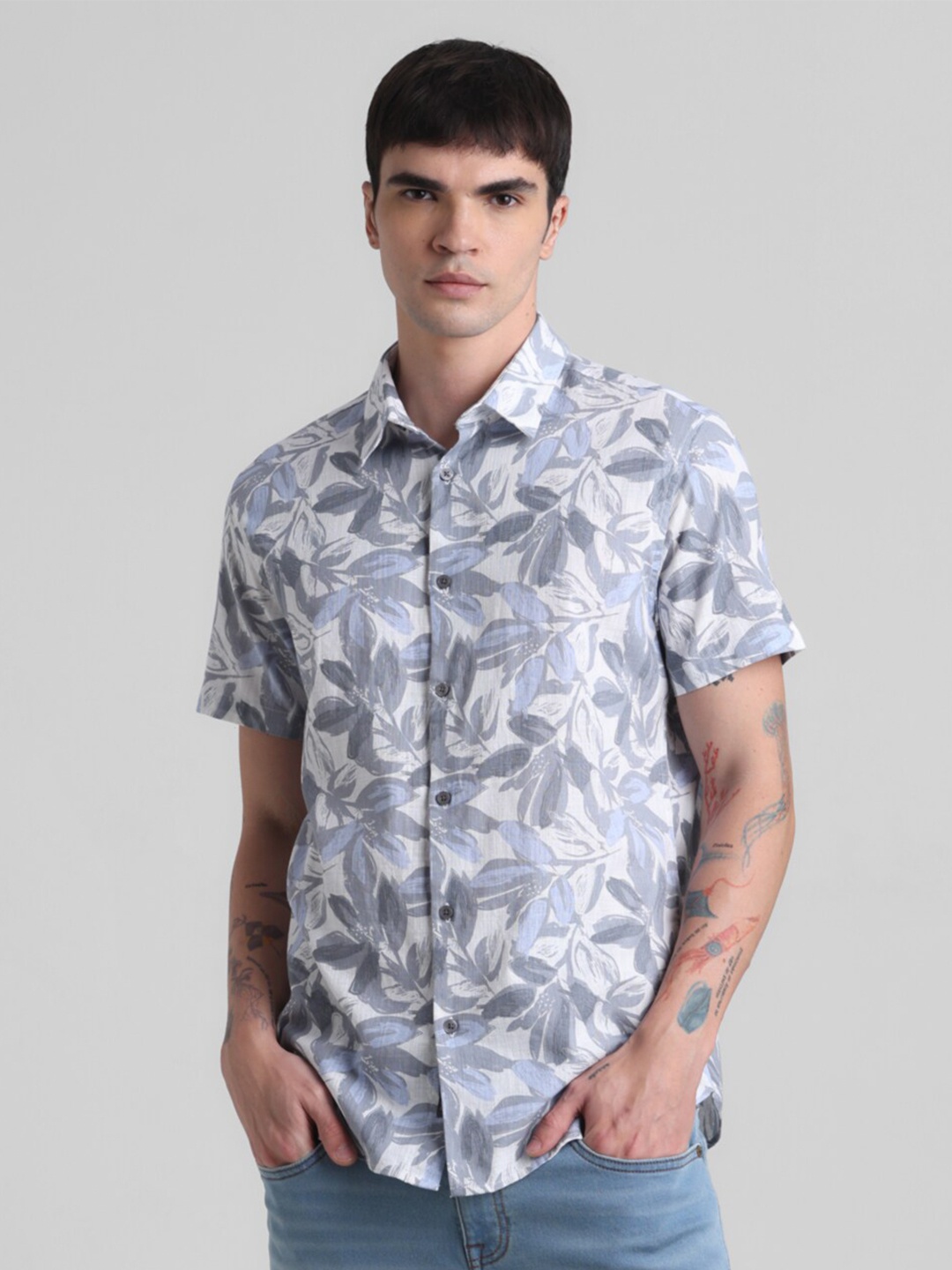 

Jack & Jones Floral Printed Spread Collar Short Sleeves Cotton Casual Shirt, Grey