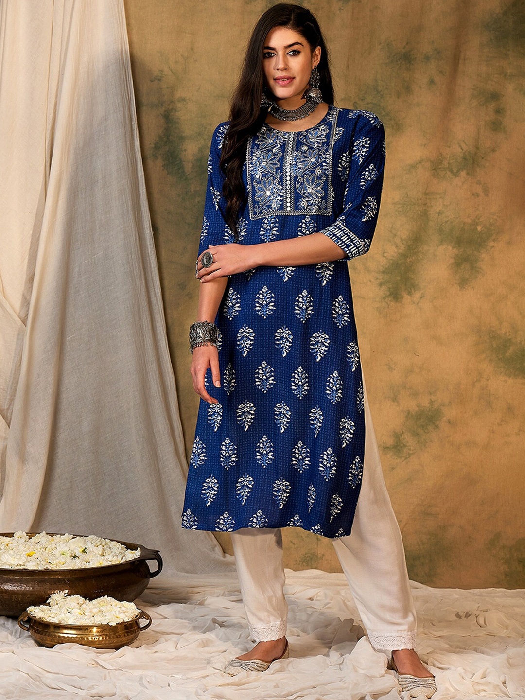 

Indo Era Ethnic Motifs Printed Thread Work Straight Kurta, Navy blue