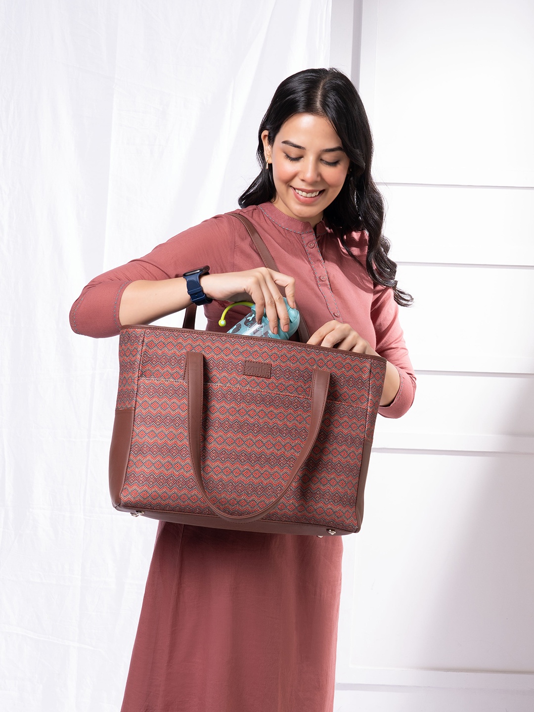 

ZOUK Gwalior Twill Printed Vegan Leather Shoulder Diaper Bag, Beige