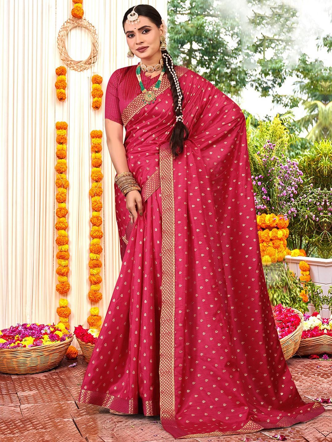 

KALINI Floral Printed Zari Art Silk Sungudi Saree, Pink
