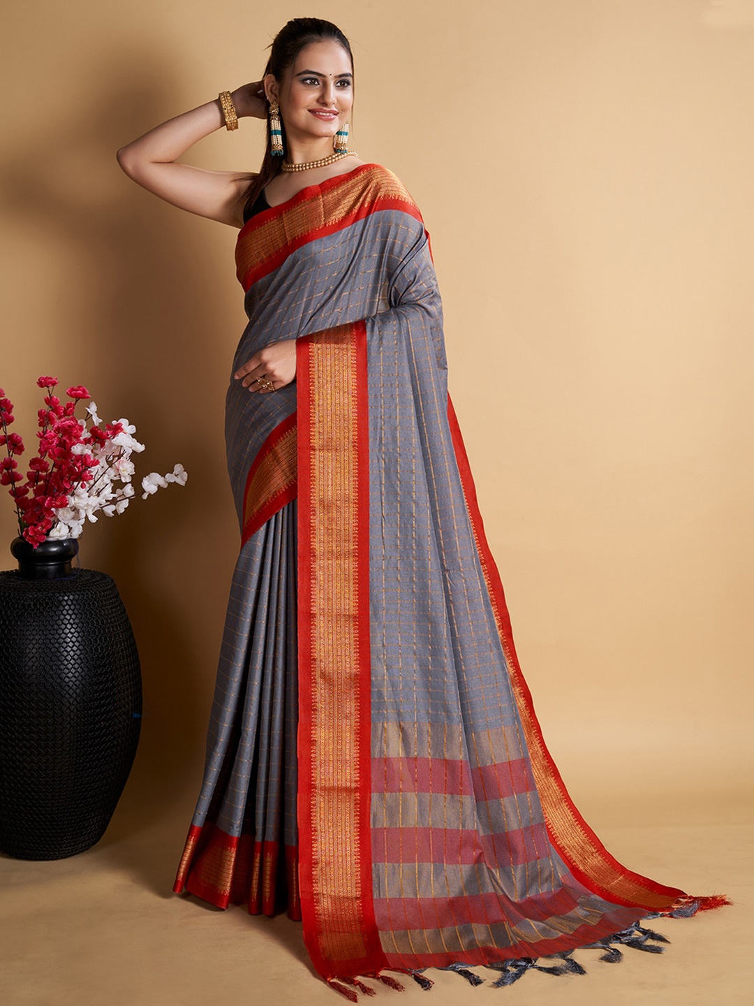 

KALINI Checked Zari Silk Cotton Uppada Saree, Grey