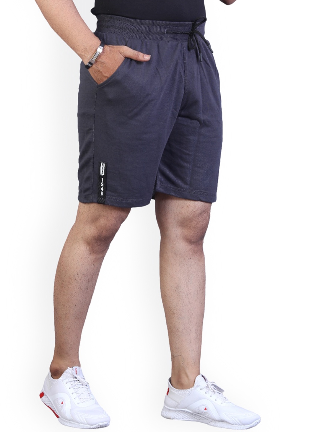 

GETCHI Men Mid Rise Cotton Shorts, Blue