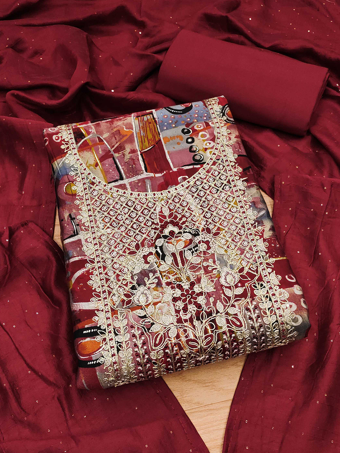 

Panzora Floral Embroidered Unstitched Dress Material, Maroon