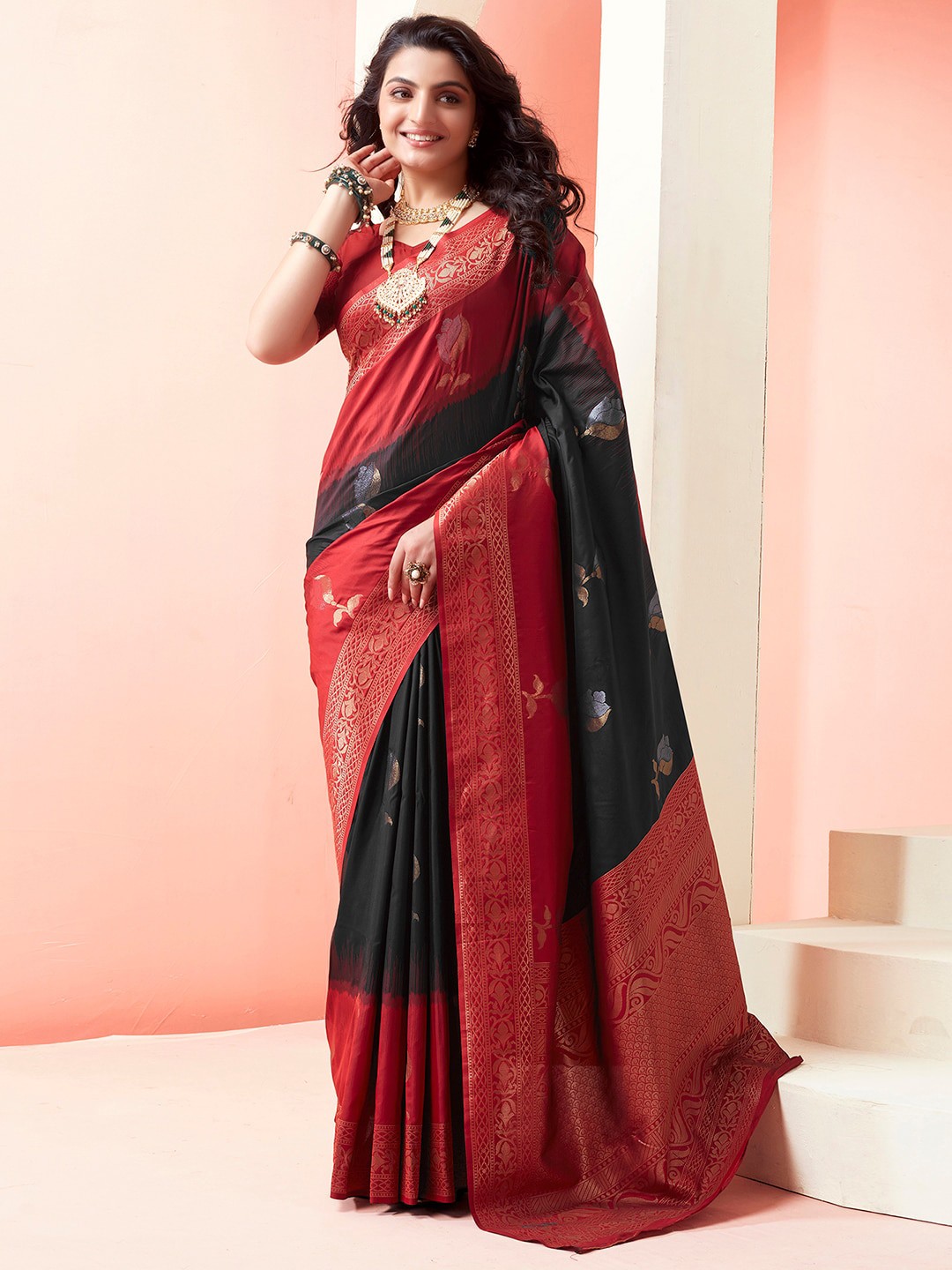 

Mitera Ethnic Motifs Woven Design Zari Banarasi Saree, Black
