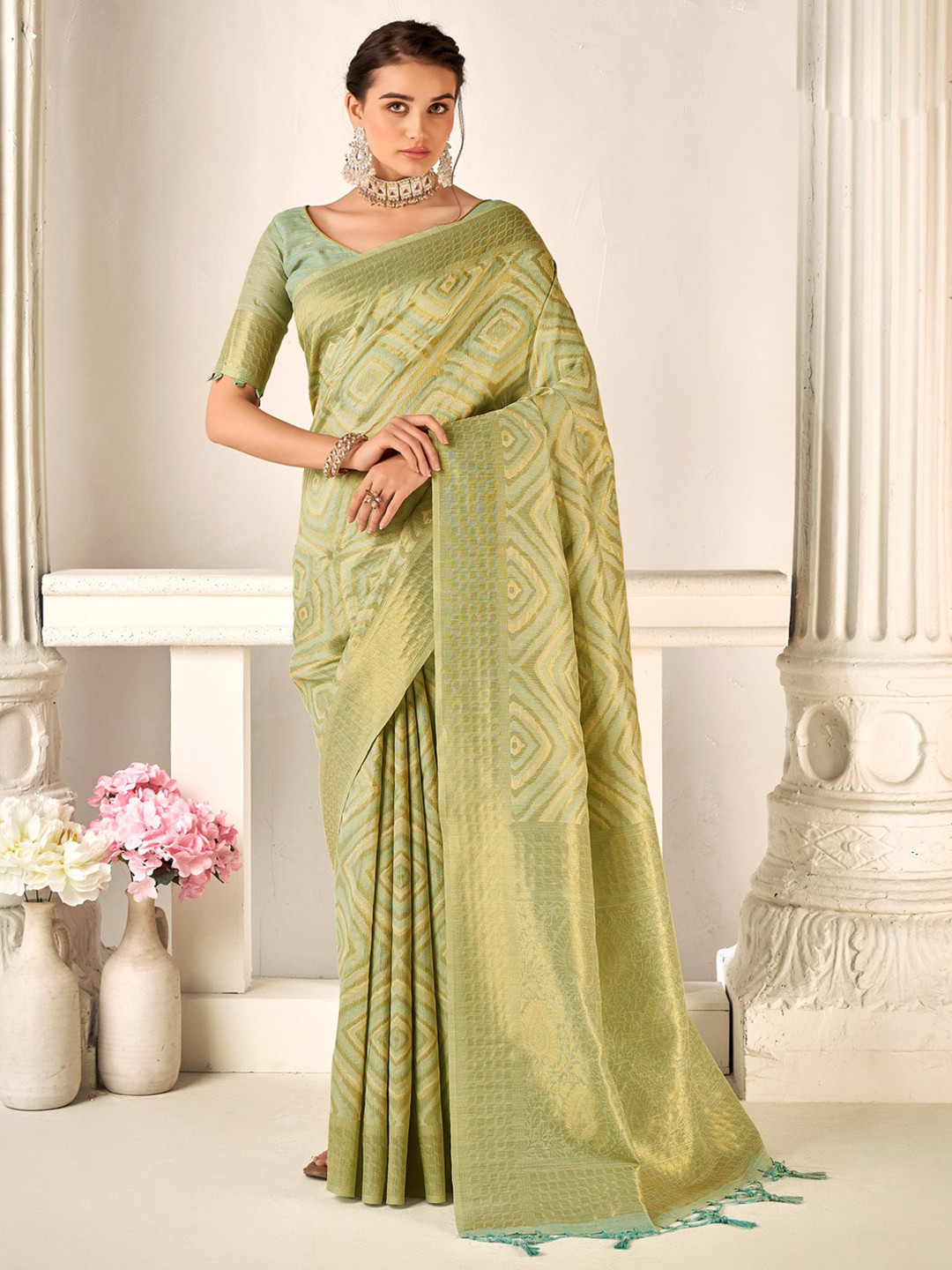 

Mitera Ethnic Motifs Woven Design Zari Banarasi Saree, Blue
