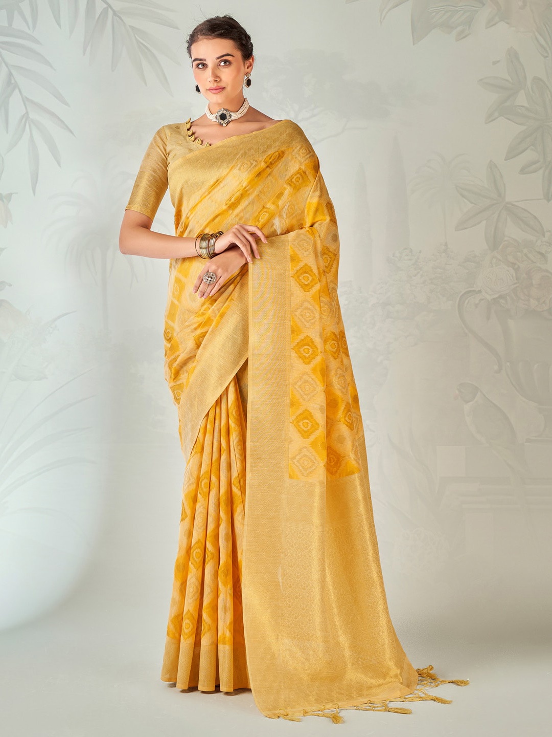 

Mitera Ethnic Motifs Woven Design Zari Banarasi Saree, Yellow