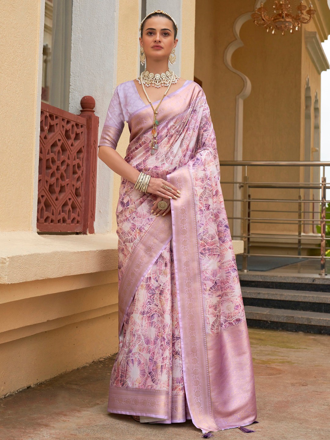 

Mitera Floral Printed Zari Banarasi Saree, Lavender