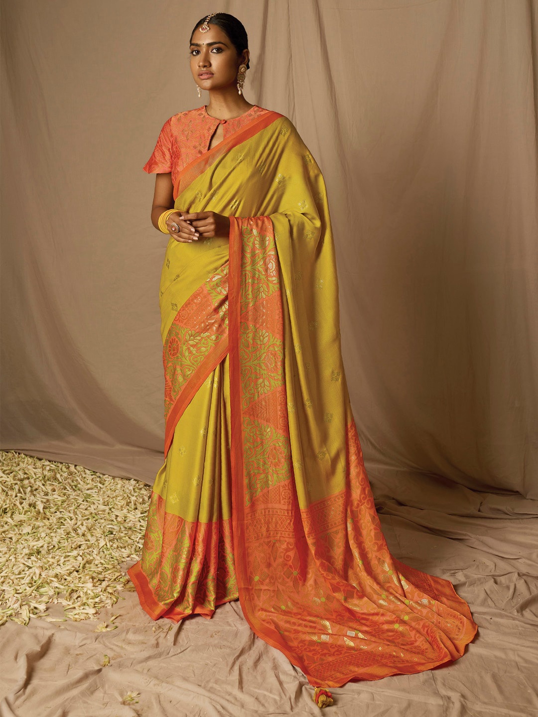 

Mitera Ethnic Motifs Woven Design Zari Pure Silk Bagh Saree, Yellow