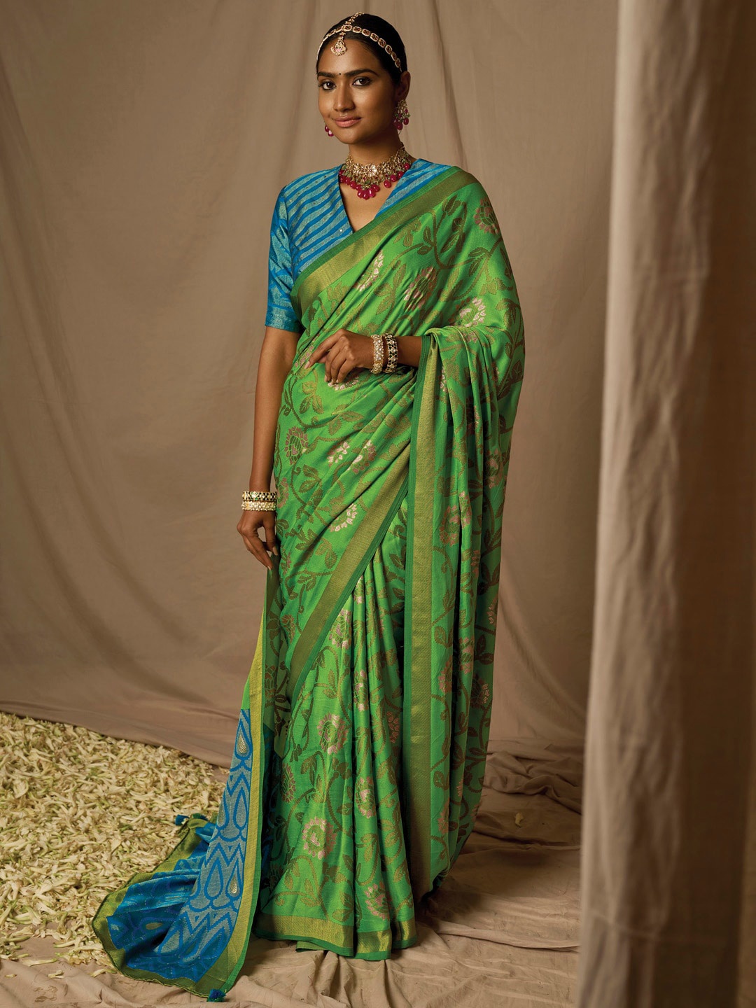 

Mitera Floral Woven Design Zari Pure Silk Bagh Saree, Green