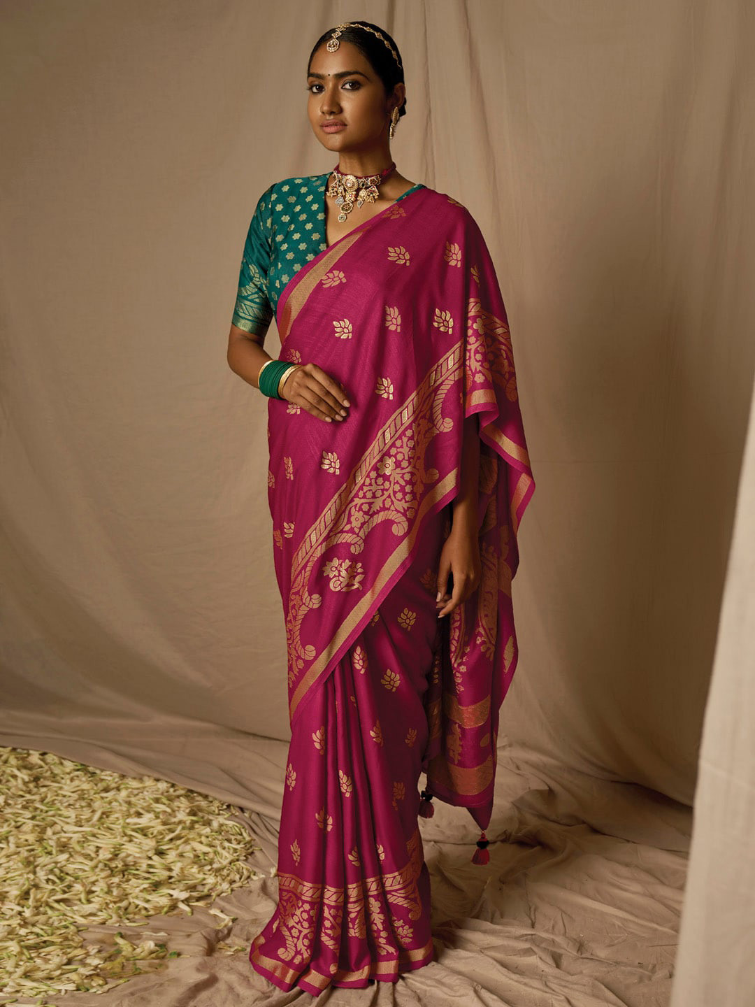 

Mitera Ethnic Motifs Woven Design Pure Silk Zari Bagh Saree, Pink