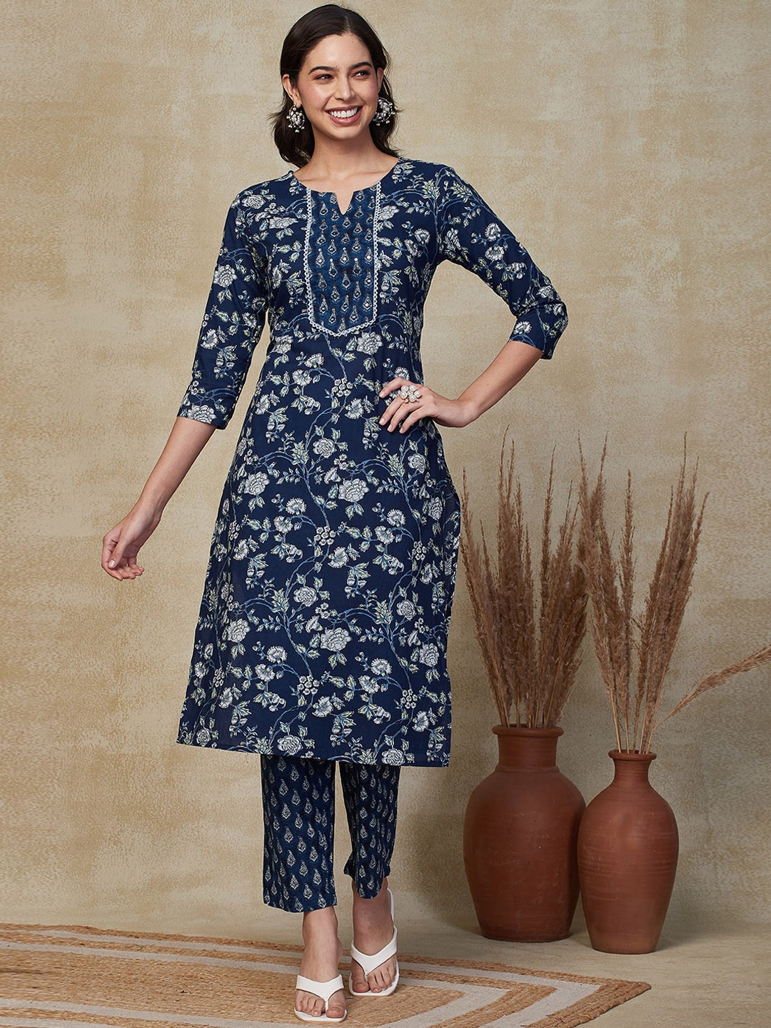 

FASHOR Ethnic Motifs Printed Regular Pure Cotton Kurta with Trousers, Blue