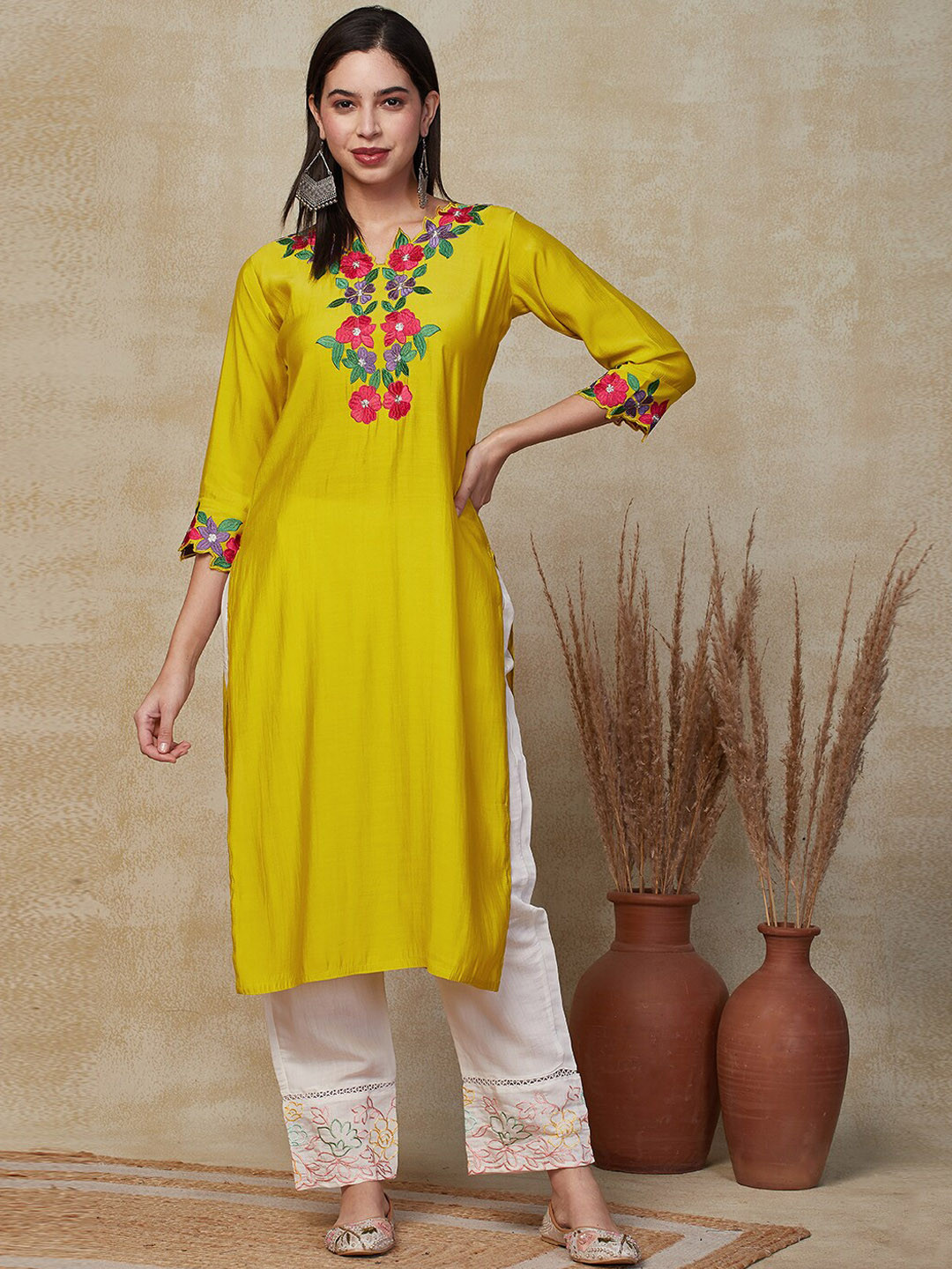 

FASHOR Floral Embroidered Thread Work Straight Kurta, Yellow