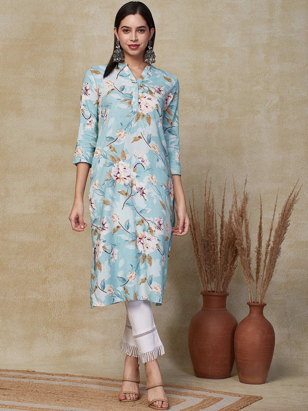 

FASHOR Blue Floral Printed Straight Kurta