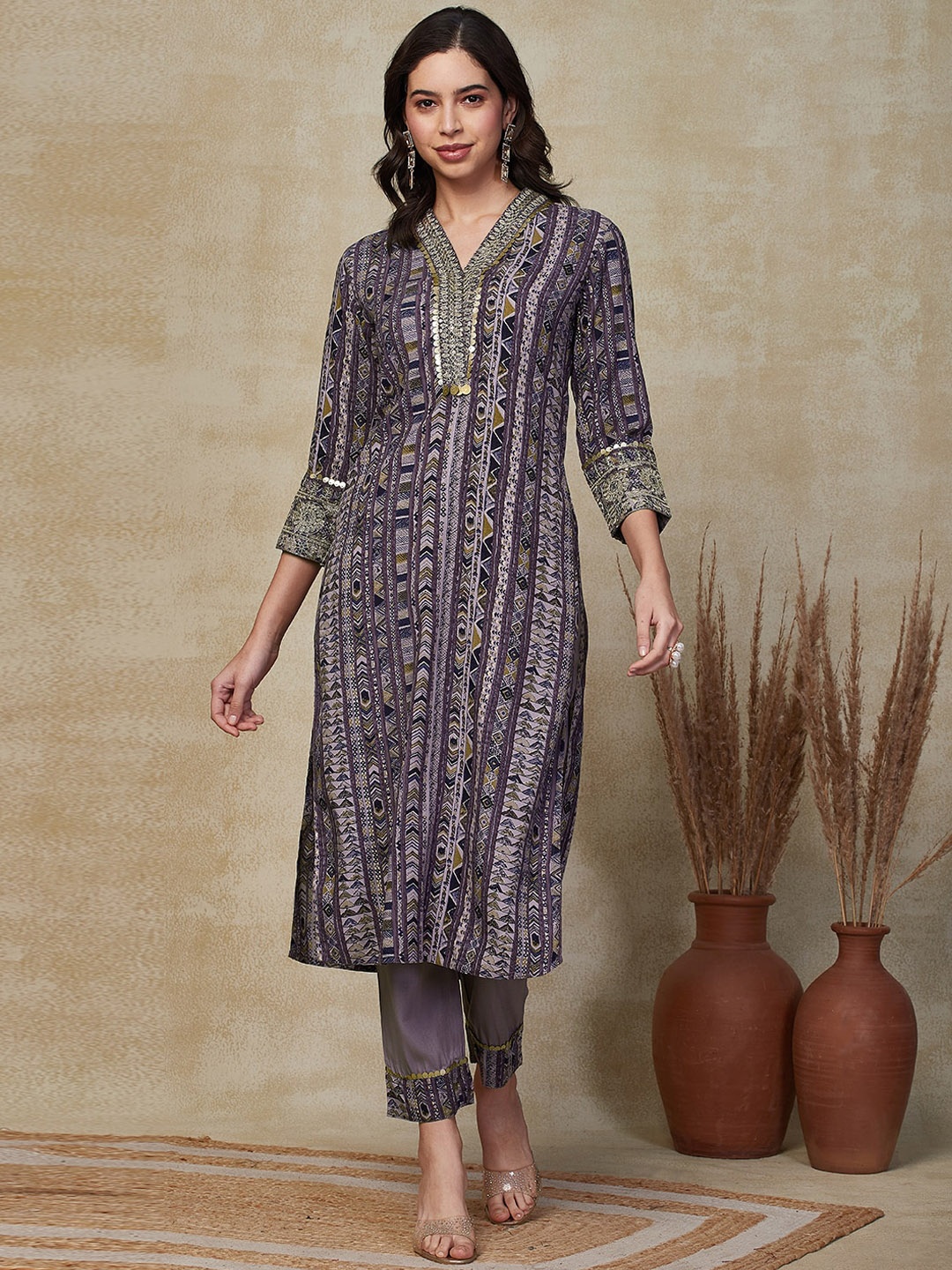 

FASHOR Ethnic Motifs Printed Regular Kurta with Trousers, Lavender