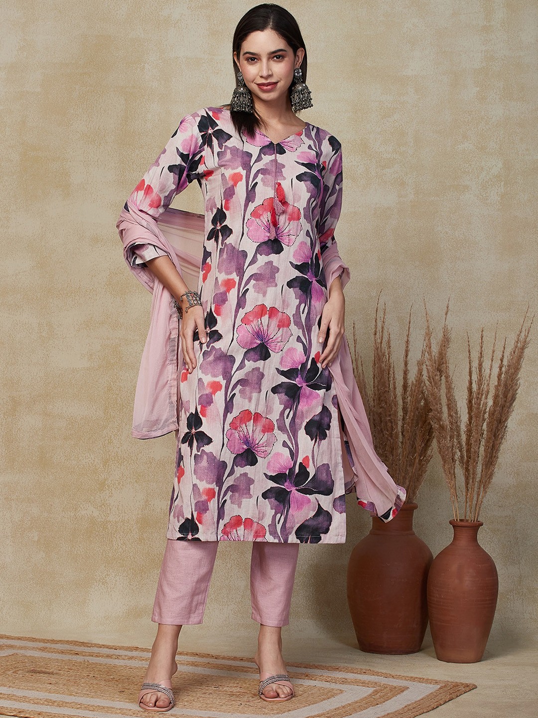 

FASHOR Floral Printed Regular Kantha Work Kurta with Trousers & Dupatta, Lavender