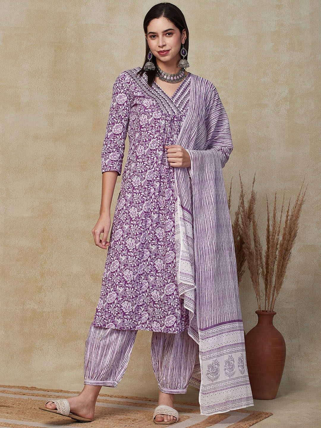 

FASHOR Floral Printed Sequined Pure Cotton Kurta With Salwar & Dupatta, Purple