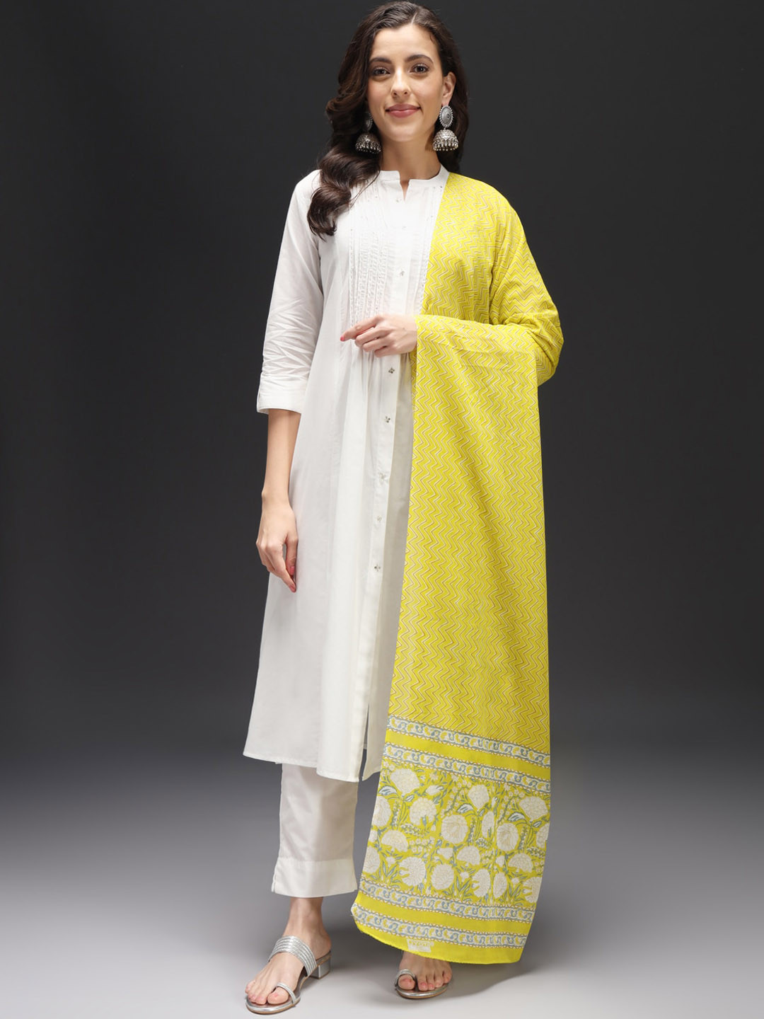 

HEEPOSH Geometric Embroidered Jute Cotton Kurta with Trousers & Dupatta, White