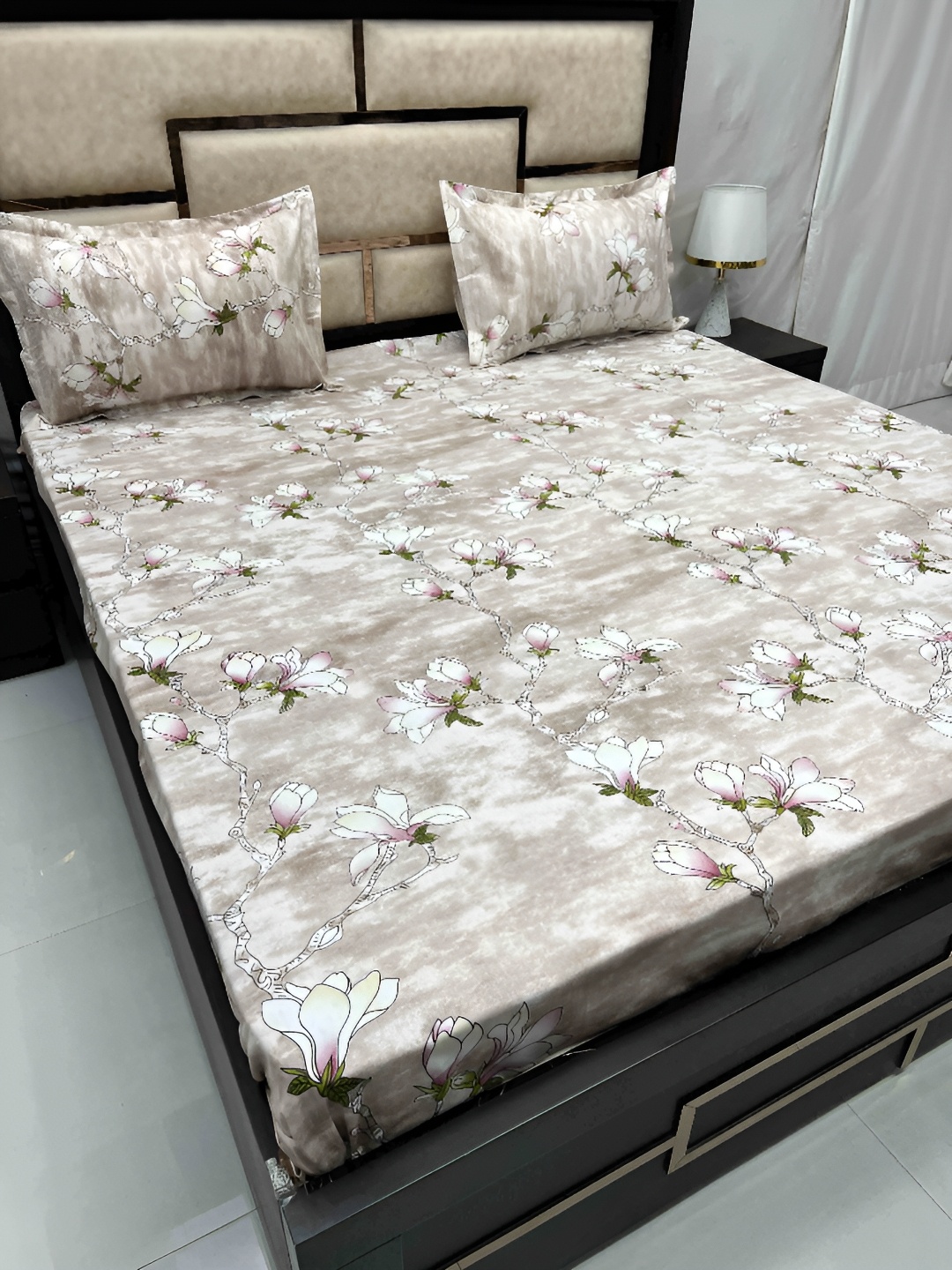 

Pure Decor Brown & White Floral Pure Cotton 300 TC Queen Bedsheet With 2 Pillow Covers
