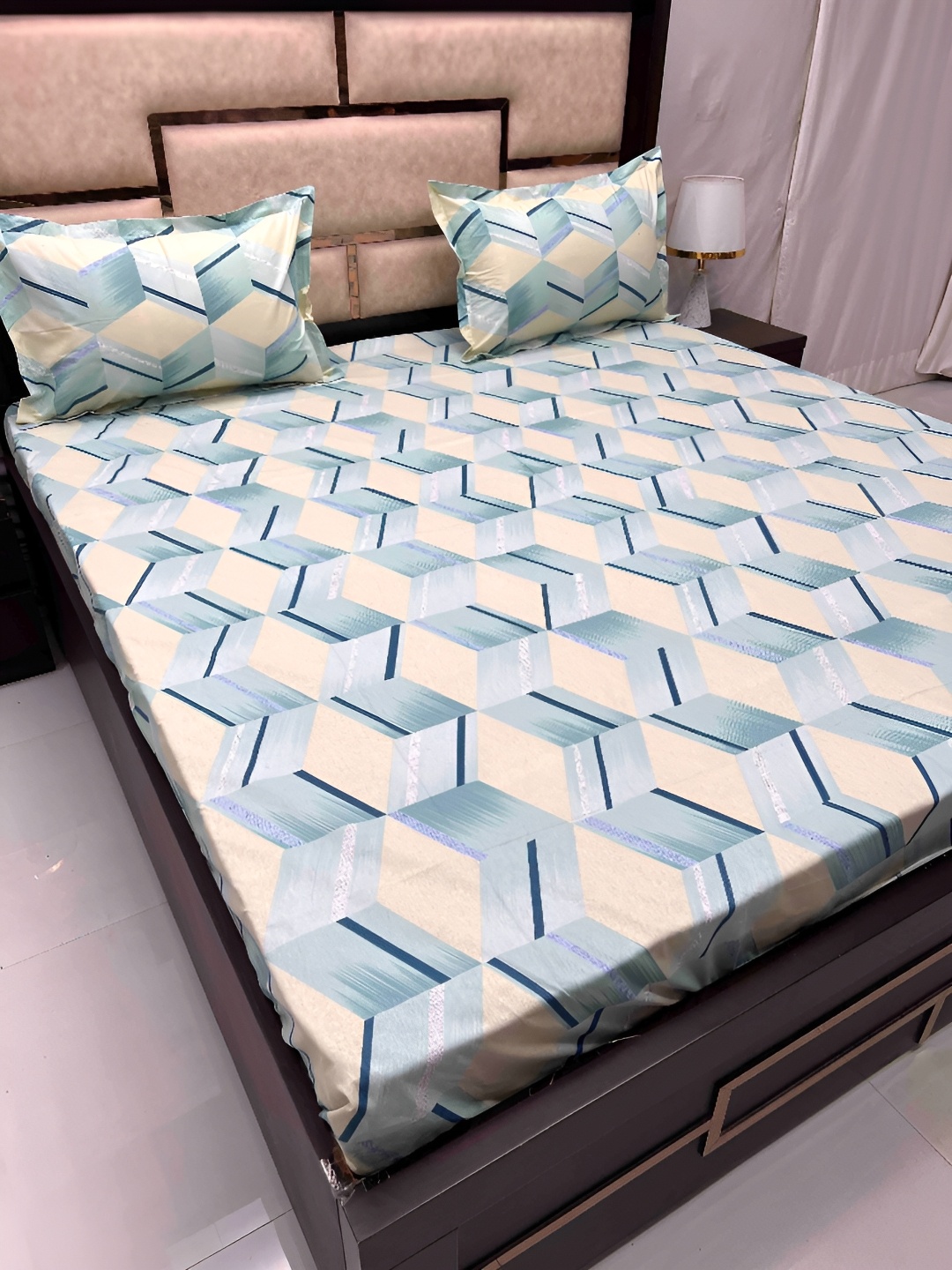 

Pure Decor Cream Coloured Abstract Cotton 300 TC Queen Bedsheet & 2 Pillow Covers